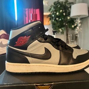 AIR JORDAN 1 MID Men size 10